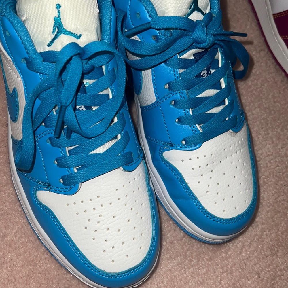 Nike Dunks - image 3